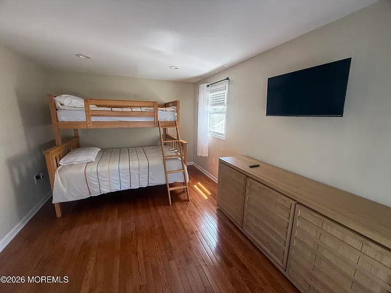 116 Cornell Ave — Photo 12