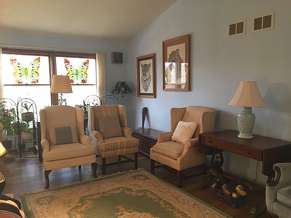 5th image of 937 Woodbridge Dr