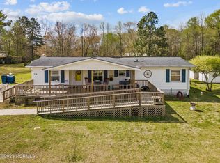 774 Possum Track Rd, Chocowinity, NC 27817