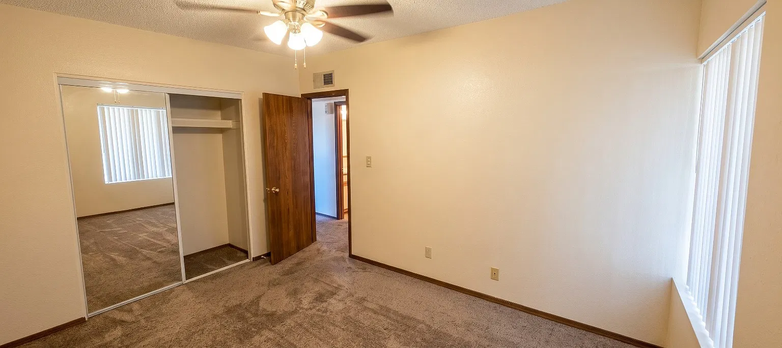 2 bed, 700 sqft, $1,200 — Photo 4