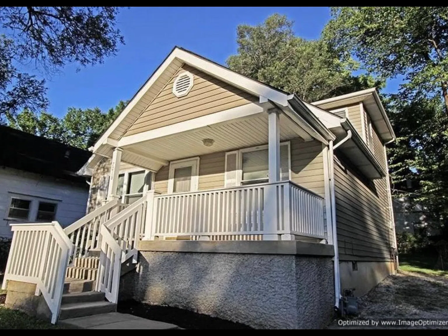3 bed, 1171 sqft, $1,450 — Photo 2