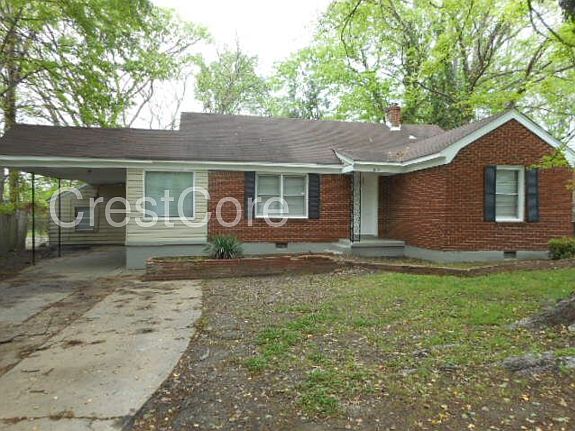 2nd image of 1012 Cindy Ln
