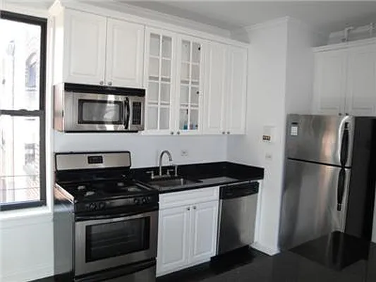 Rented by City Connections Realty | media 1