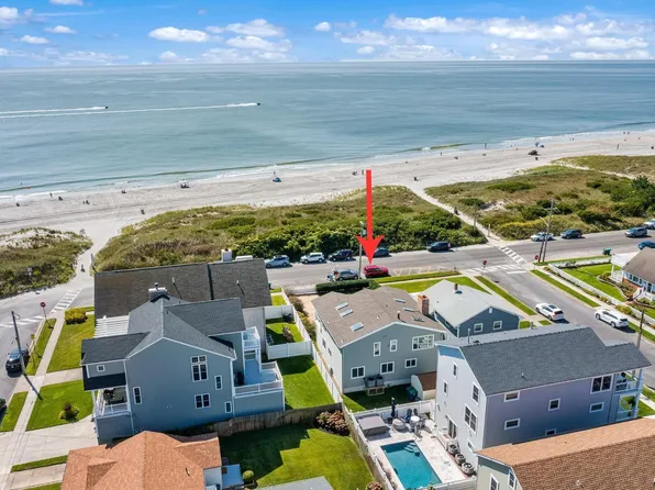 913 Ocean Ave, Brigantine, NJ 08203