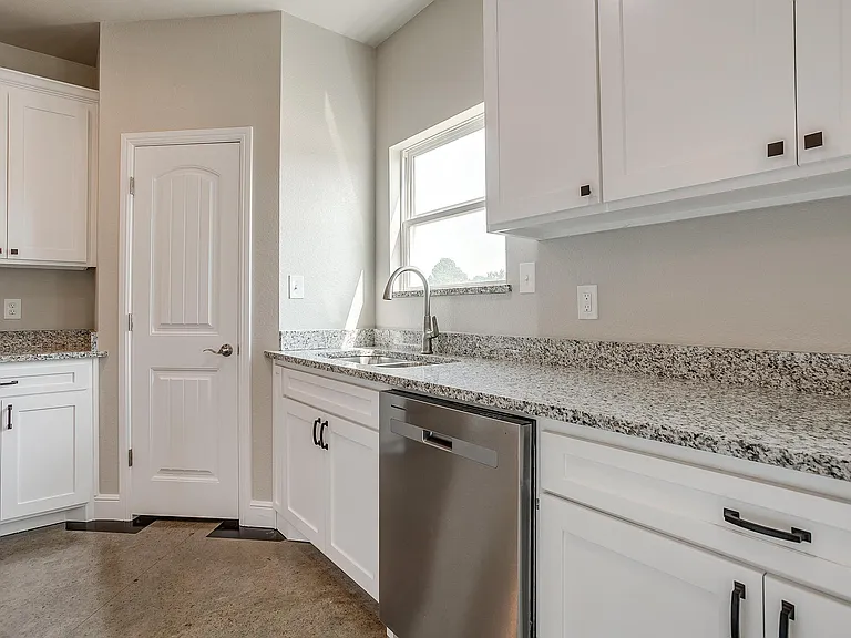 10A Frost Ln #20B — Photo 6