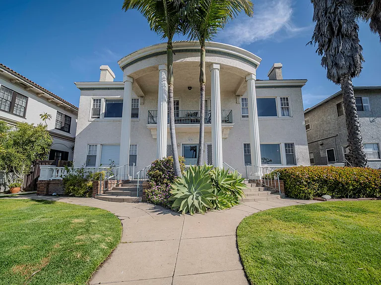 3435 E Ocean Blvd #A — Photo 21