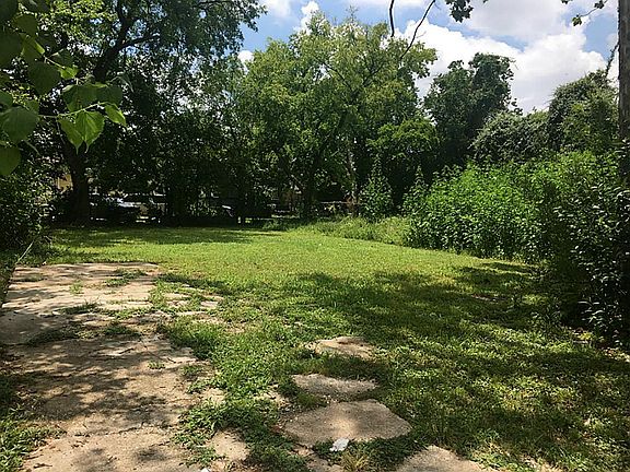 2nd image of 3706 Wylie St