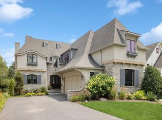 7 McIntosh Ave, Clarendon Hills, IL 60514