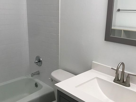 3rd image of 3301 D Regents Park Ln
