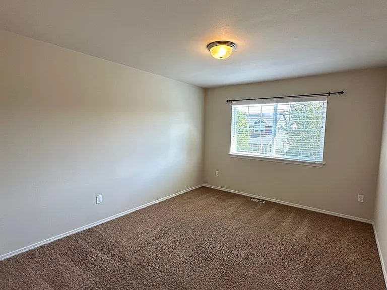 7147 Prism St SE — Photo 12