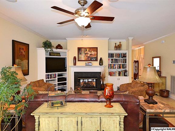 3rd image of 3103 Shoreway Cir SE