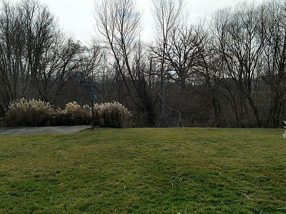 Great Back Yard No Neighbors