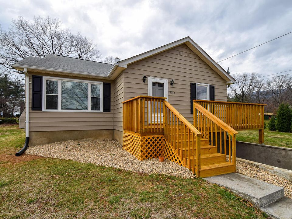 1st image of 3742 Ellen Dr
