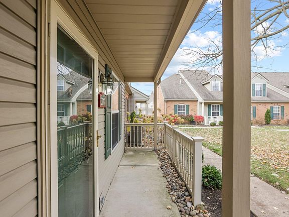 3rd image of 3012 Glenloch Cir