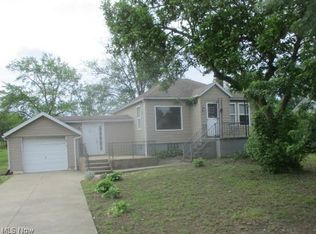 2550 Wadsworth Rd, Barberton, OH 44203