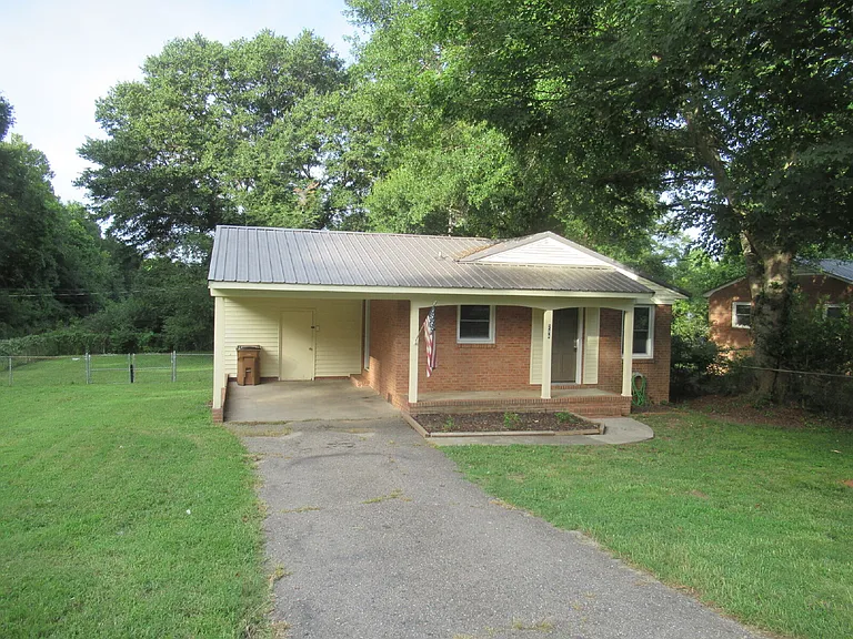 208 Crescent Ct — Photo 17