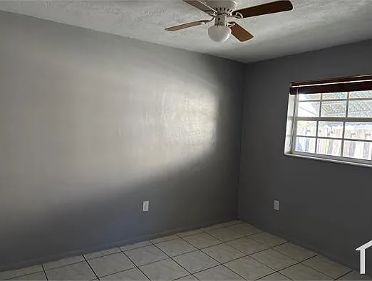 8341 NW 25th St — Photo 20
