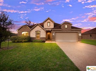 231 Woodhaven Trl, Mc Gregor, TX 76657