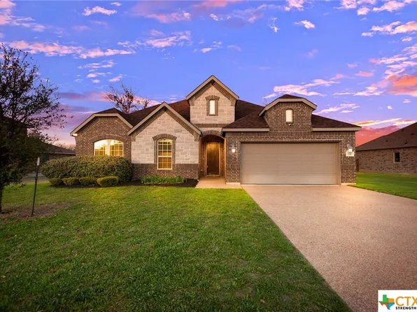 231 Woodhaven Trl, Mc Gregor, TX 76657