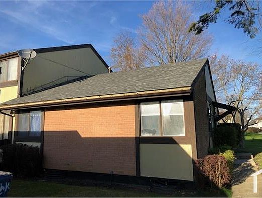 3rd image of 461 Pebble Beach Ct