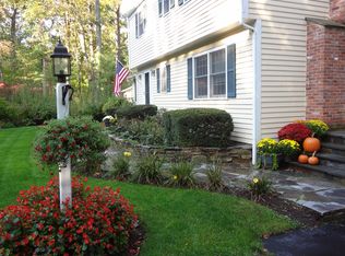 128 Winding Ln, Avon, CT 06001