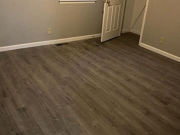 3rd image of 549 Beach St #549