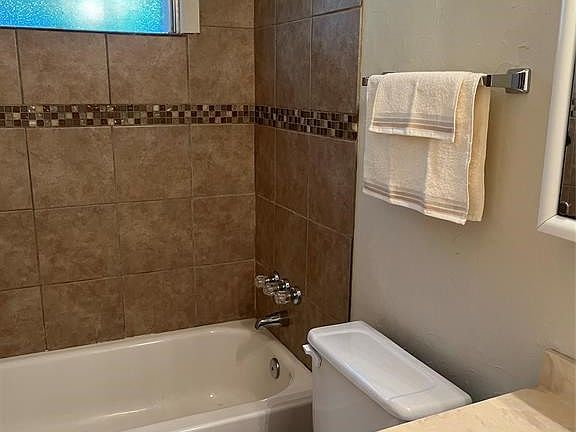 4th image of 807 Westwood Dr