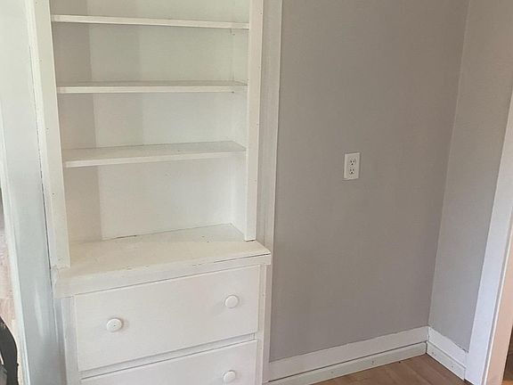 5th image of 218 N Baldwin St APT 1