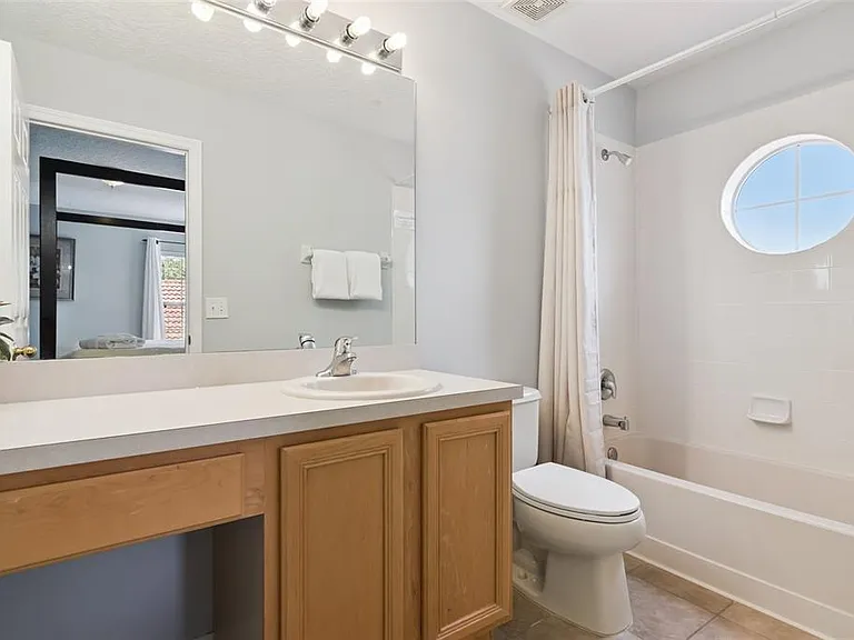 143 Cordova Ave — Photo 29