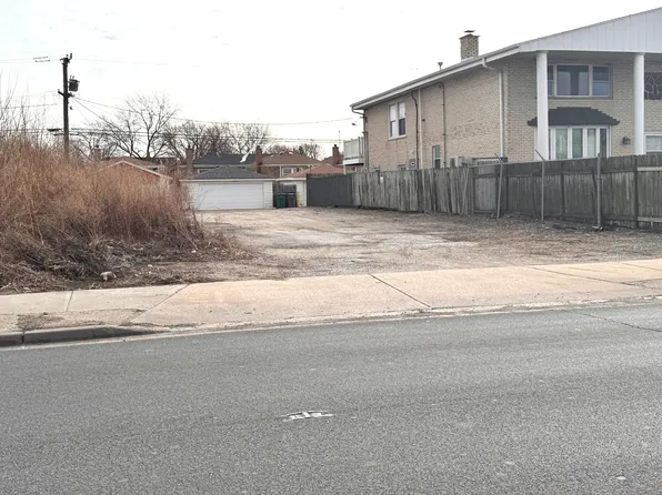 4825 S Central Ave, Chicago, IL 60638