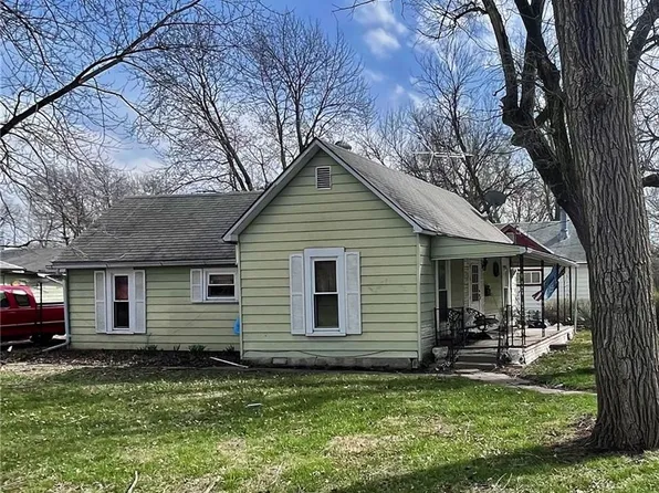 603 Oscar St, Osawatomie, KS 66064