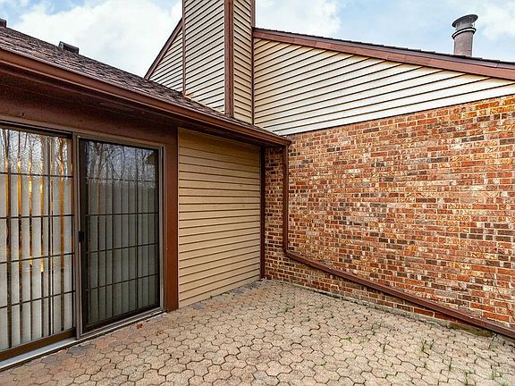 4th image of 1360 Black Forest Dr #420