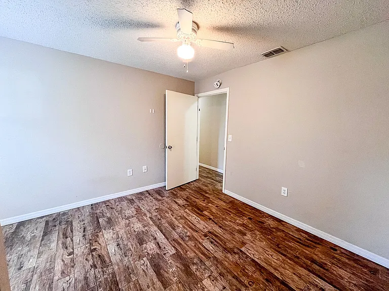 3705 SW 27th St #1118 — Photo 15