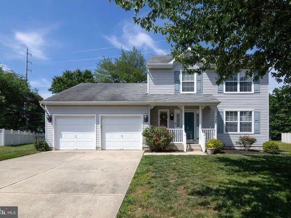 34 Chestertown Rd, Sicklerville, NJ 08081