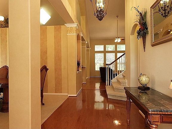 3rd image of 11111 Oak Mesa Ct
