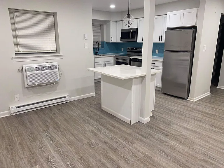 2525 S 5th Street - Ackerman — Photo 2
