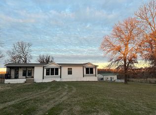3852 580th Rd, Albany, MO 64402