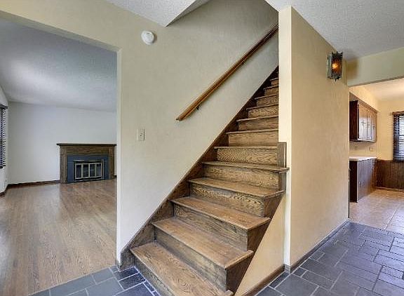 3rd image of 6529 Parnell Ave