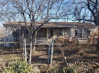 8622 E 16th St, Kansas City, MO 64126
