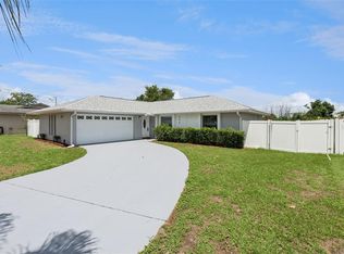 942 Windbrook Dr, Deltona, FL 32725