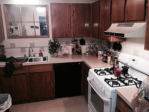 3rd image of 39 Sachem Dr APT 106
