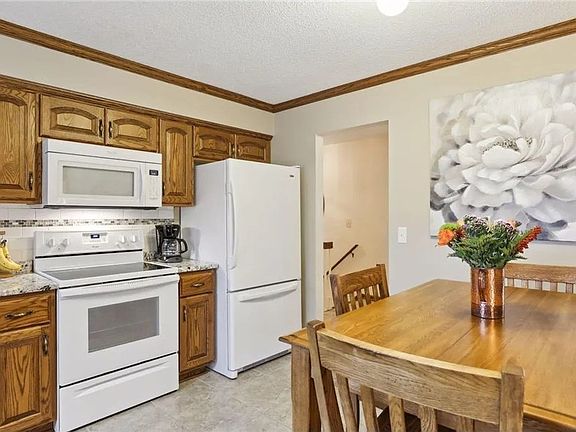 4th image of 7181 Braemar Ln
