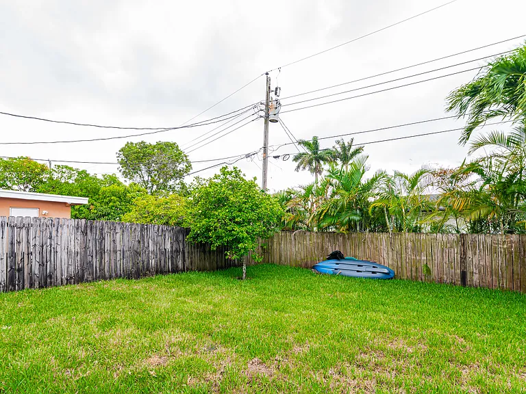 8570 NW 15th Ct — Photo 55