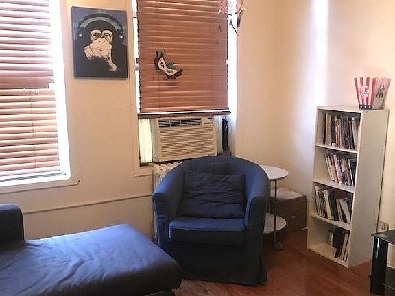 4th image of 3210 30th Ave APT 2R