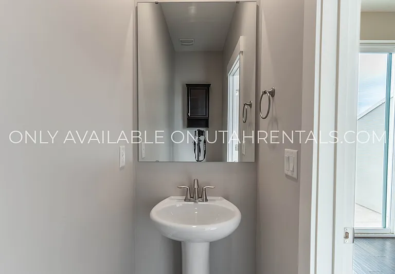 4738 W Daybreak Rim Way — Photo 22