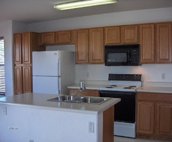1st image of 4134 W Cactus Wren Dr