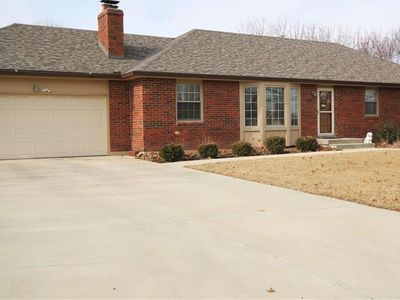 1200 Outlook Dr, Harrisonville, MO, 64701