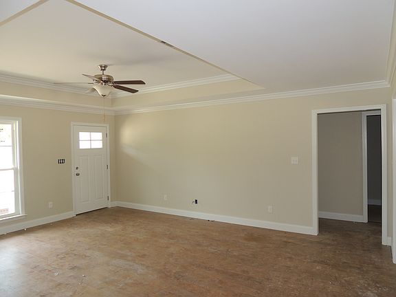2nd image of 325 Buck Run Dr W