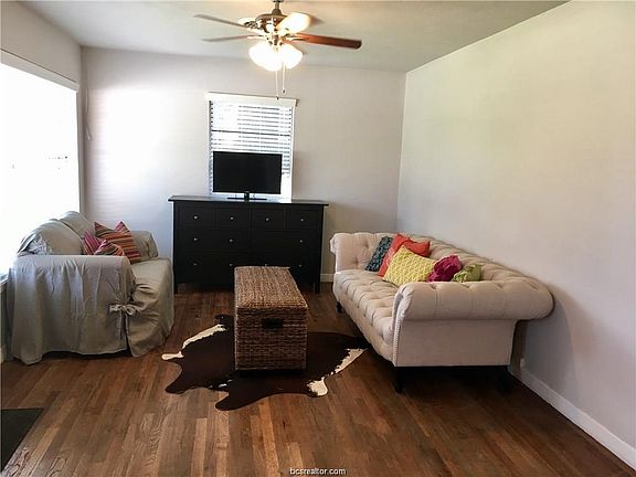 4th image of 203 Luther St