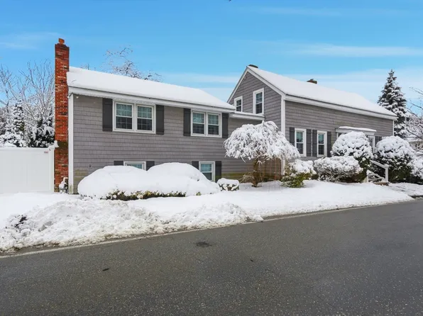 136 Bedford Rd, Woburn, MA 01801